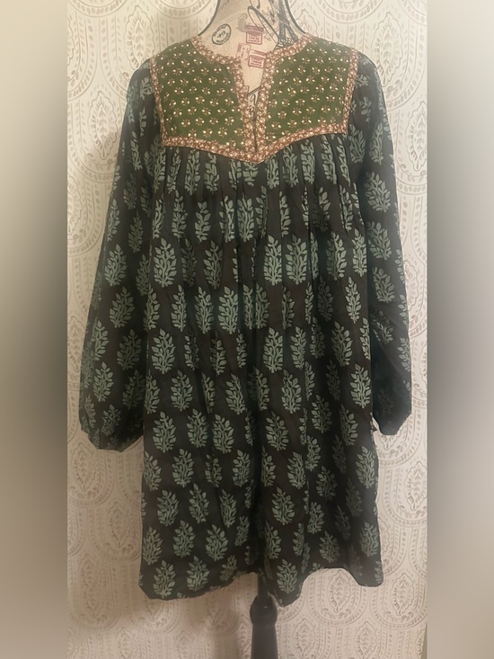 Gigio Dresses & Skirts - Boho Printed Long Sleeve Women's Mini Dress - Green Pattern - Tags fell off